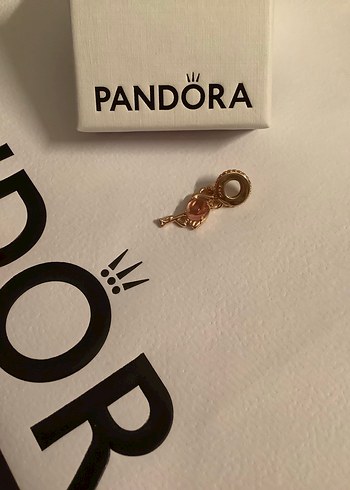 Pandora Pandora Altın Renkli Boncuklu Flamingo Charm