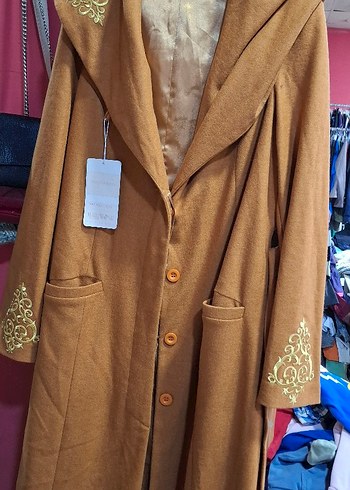 Düğmeli İşlemeli Uzun Kahverengi Kadın Kaban - Görsel 3