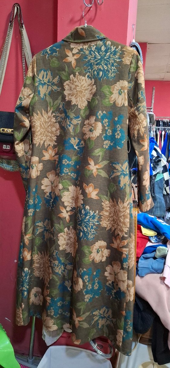 Çiçek Desenli Uzun Kadın Kaban - Görsel 3