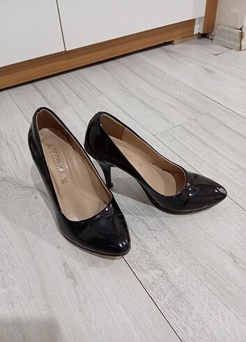 36 Beden siyah Renk Rugan stiletto