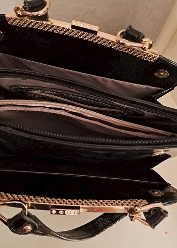 Siyah Deri Yılan Desenli Tokalı Kadın Çanta - Görsel 4