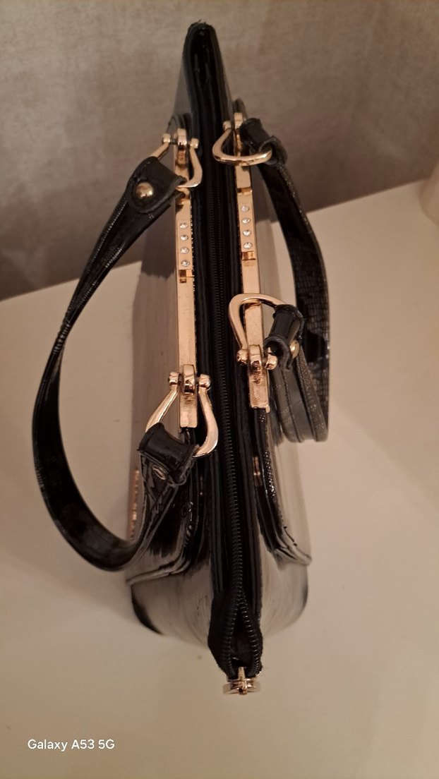 Siyah Deri Yılan Desenli Tokalı Kadın Çanta - Görsel 2