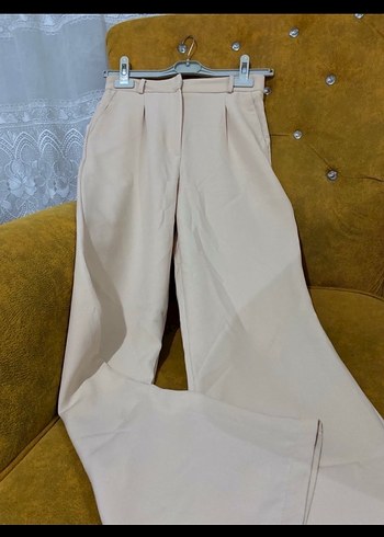 Bej Mini Pilili Kadın Kumaş Pantolon - Görsel 3