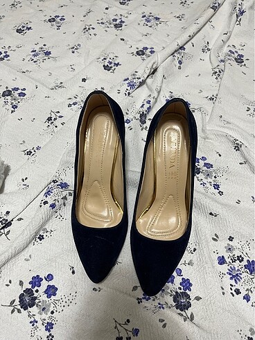 Süet stiletto