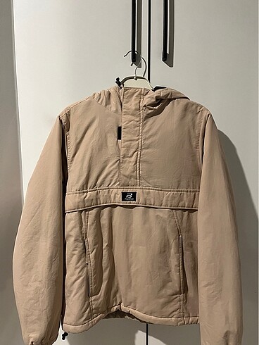 Pull and Bear Kanguru mont Pull and bear