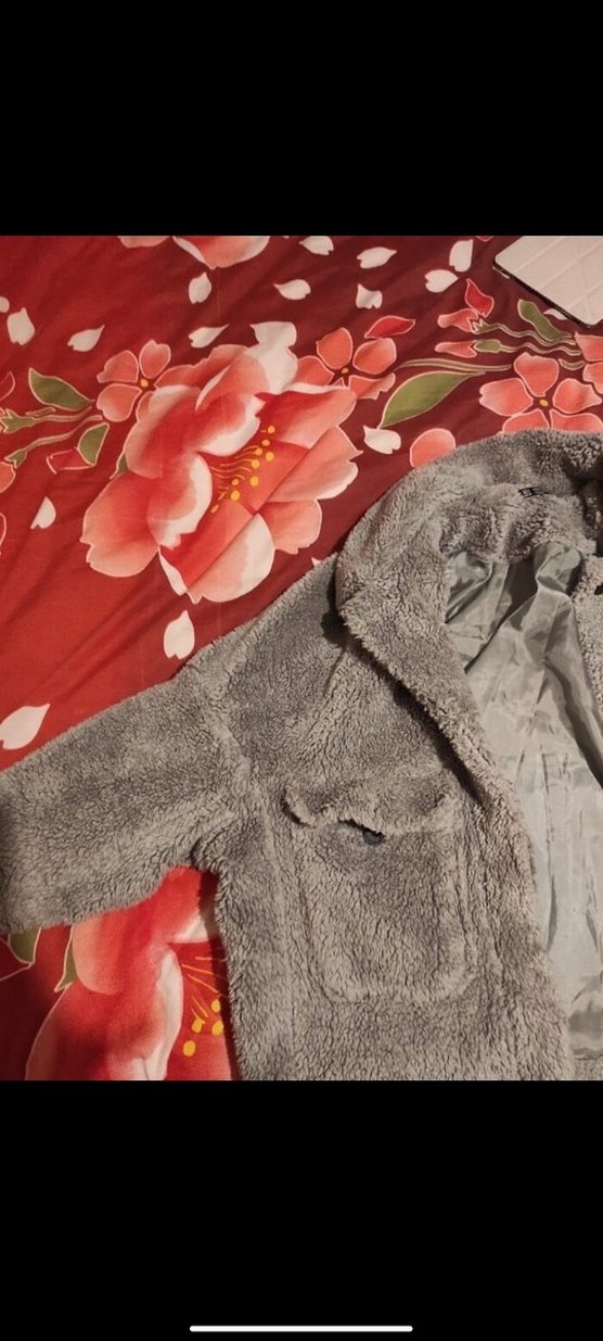 Gri Kadın Peluş Kaban - Görsel 4