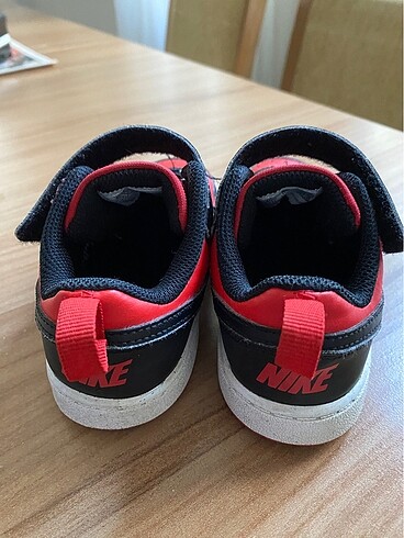 27 Beden kırmızı Renk Nike court borough low refcraft kırmızı çocuk spor ayakkabı