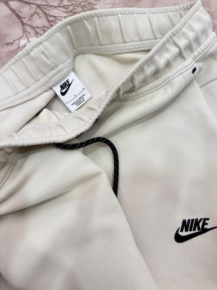 Fermuarlı Beyaz Kadın Eşofman Altı - Görsel 5