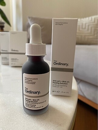 The Ordinary AHA 30% + BHA 2% Peeling