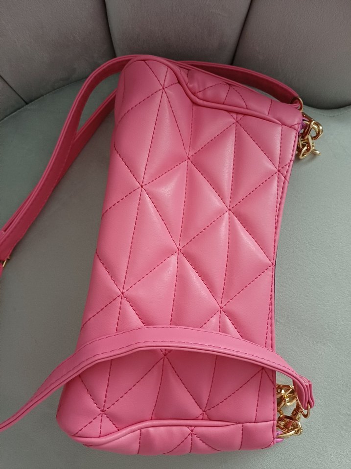 Zincir Detaylı Pembe Deri Kadın Çanta - Görsel 2