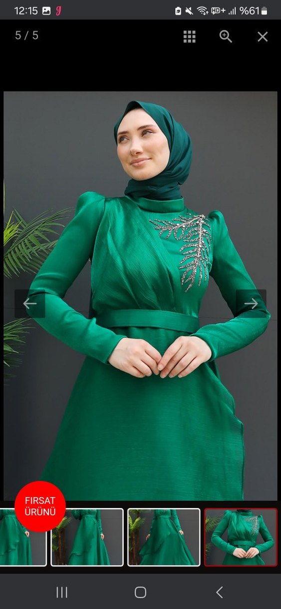 Uzun Kollu Yeşil İşlemeli Abiye Elbise - Görsel 3