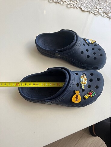 32 Beden Crocs