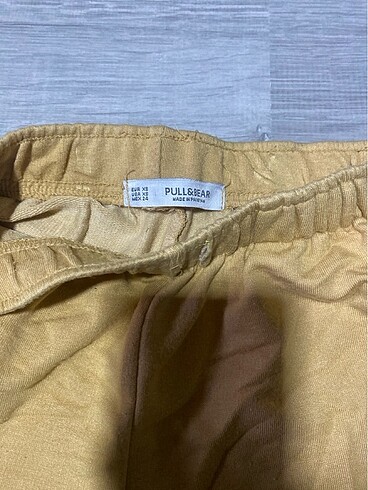 Pull and Bear Kumaş şort