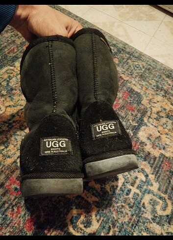 Ugg UGG BOT
