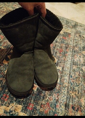 42 Beden siyah Renk UGG BOT