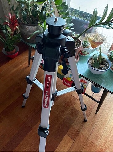 hilti tripod