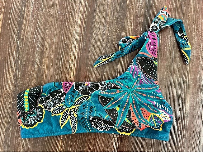 Penti tek omuz bikini üstü