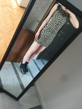 Leopar desenli elbise