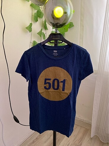 Levis 501 Tisort