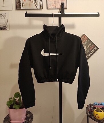 crop sweat