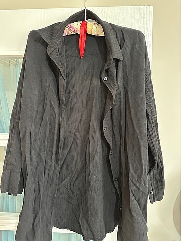 Siyah gömlek - Görsel 2