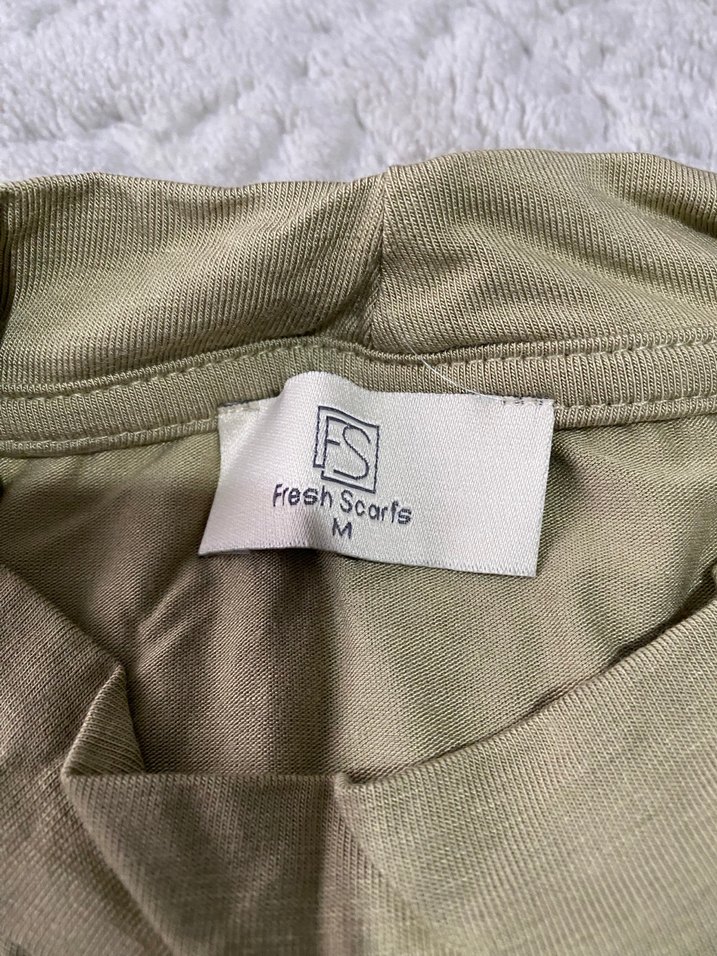 Gri Kolsuz Yüksek Yakalı Kadın Atlet - Görsel 4