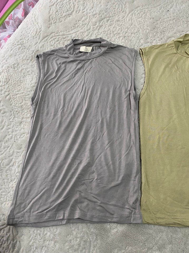 Gri Kolsuz Yüksek Yakalı Kadın Atlet - Görsel 2