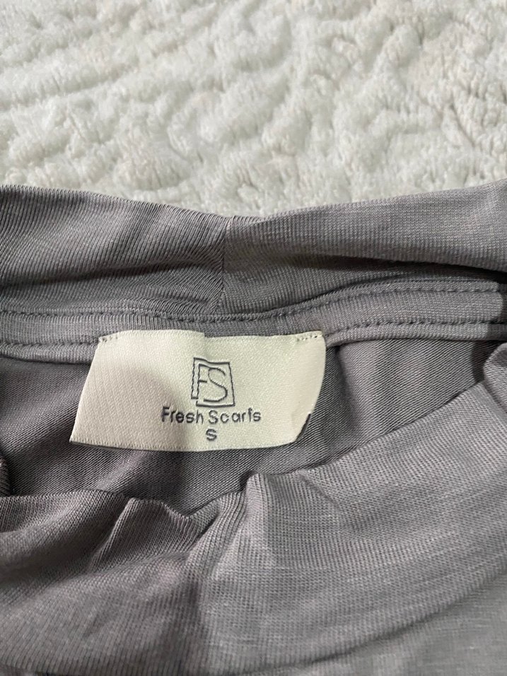 Gri Kolsuz Yüksek Yakalı Kadın Atlet - Görsel 5