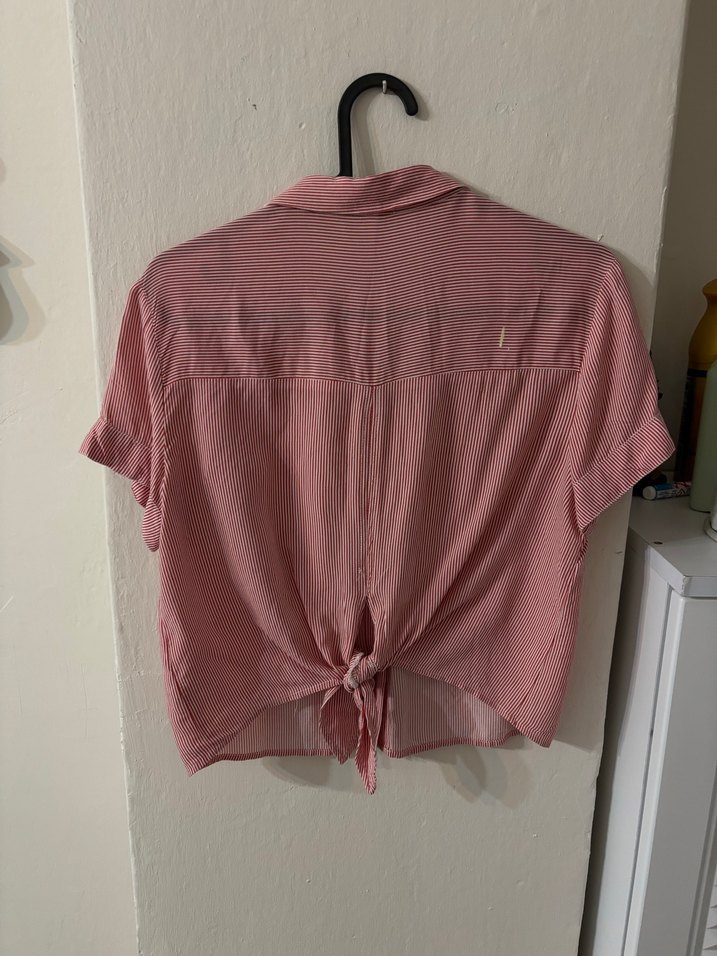 Düğmeli Kısa Kollu Pembe Keten Gömlek - Görsel 2