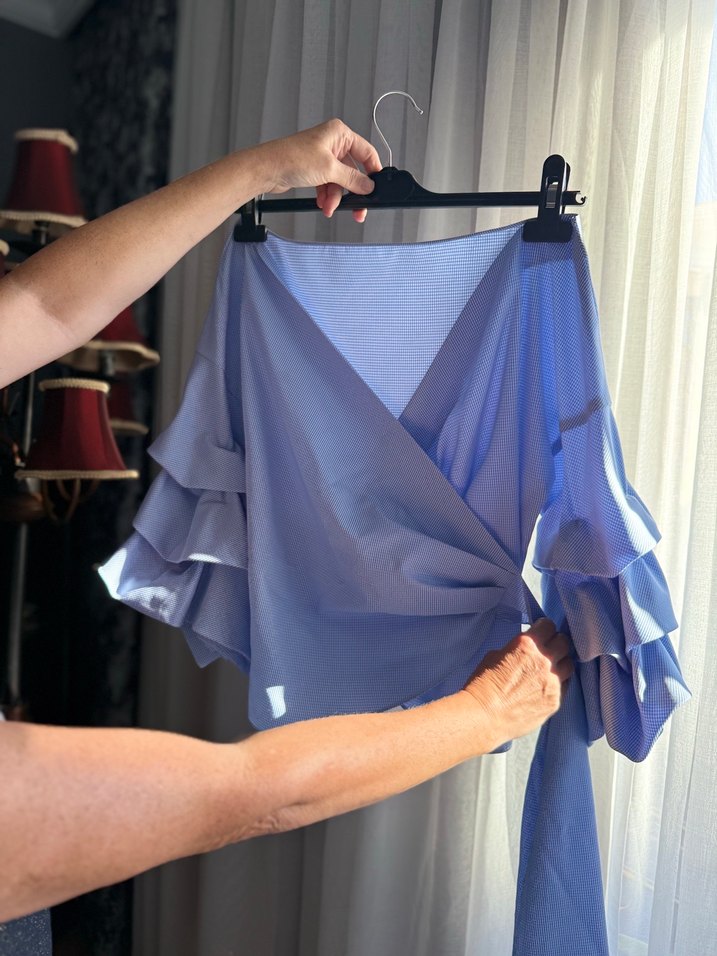 Mavi Volanlı bluz - Görsel 3