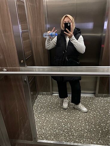 l Beden siyah Renk Lc waikiki şişme yelek