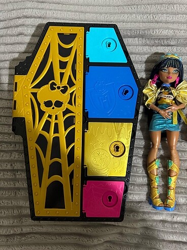 Beden Renk Monster High Skulltimate Secrets Cleo