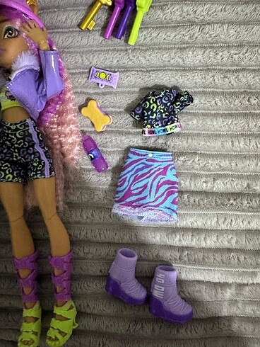 Beden Monster high Skulltimate Secrets Clawdeen