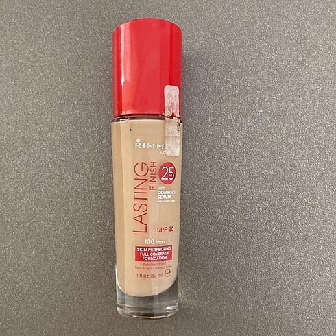 Rimmel London Fondöten