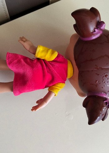 Beden Renkli Pembe Elbiseli Oyuncak Bebek niloya