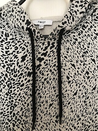 TWİST KAPÜŞONLU SWEAT