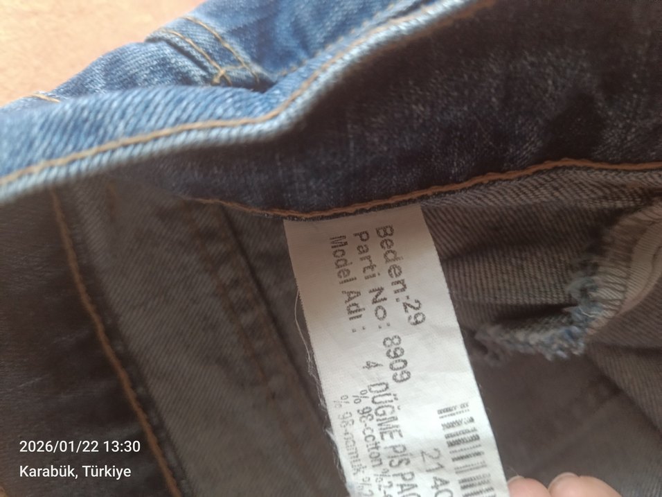 Düğmeli Mavi Mini Kot Şort - Görsel 4