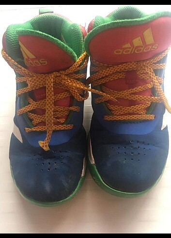 32 Beden mavi Renk Adidas erkek çocuk basketbol ayakkabısı