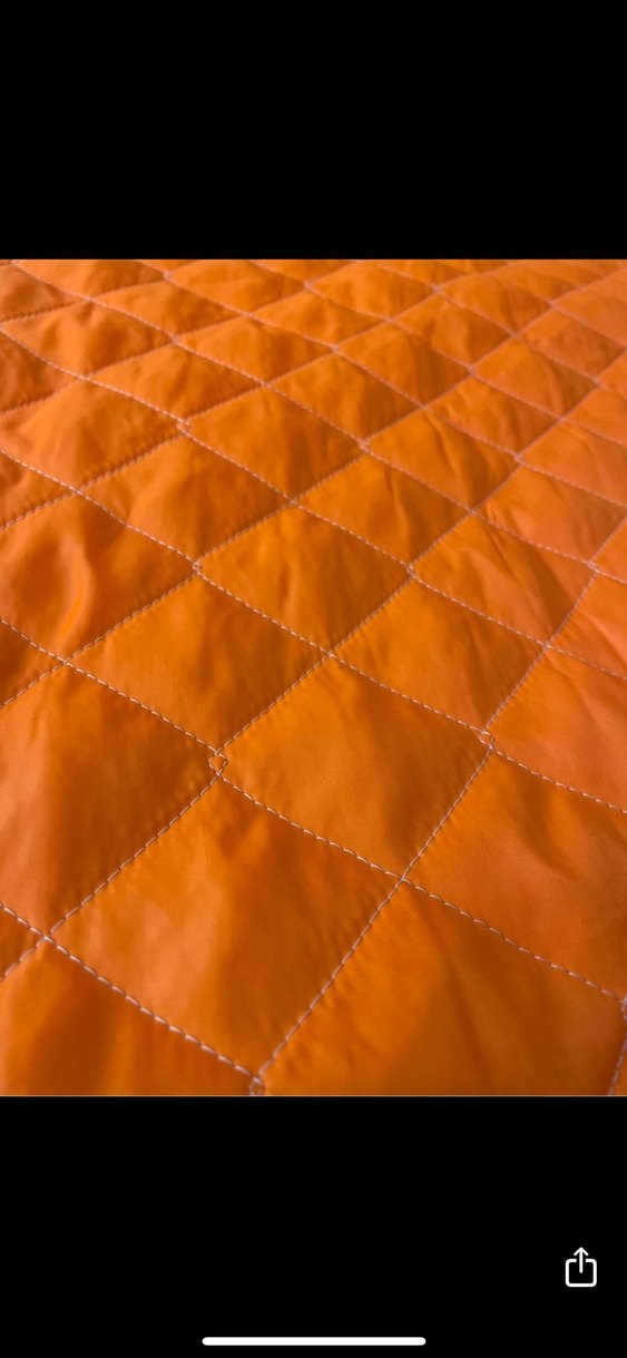 Turuncu Renkli Kapitone Örtüsü - Görsel 2