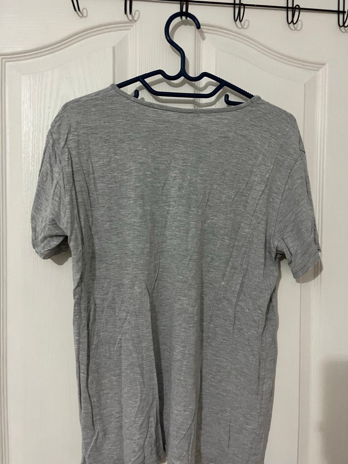 Gri Kısa Kollu Keten Tişört - Görsel 2