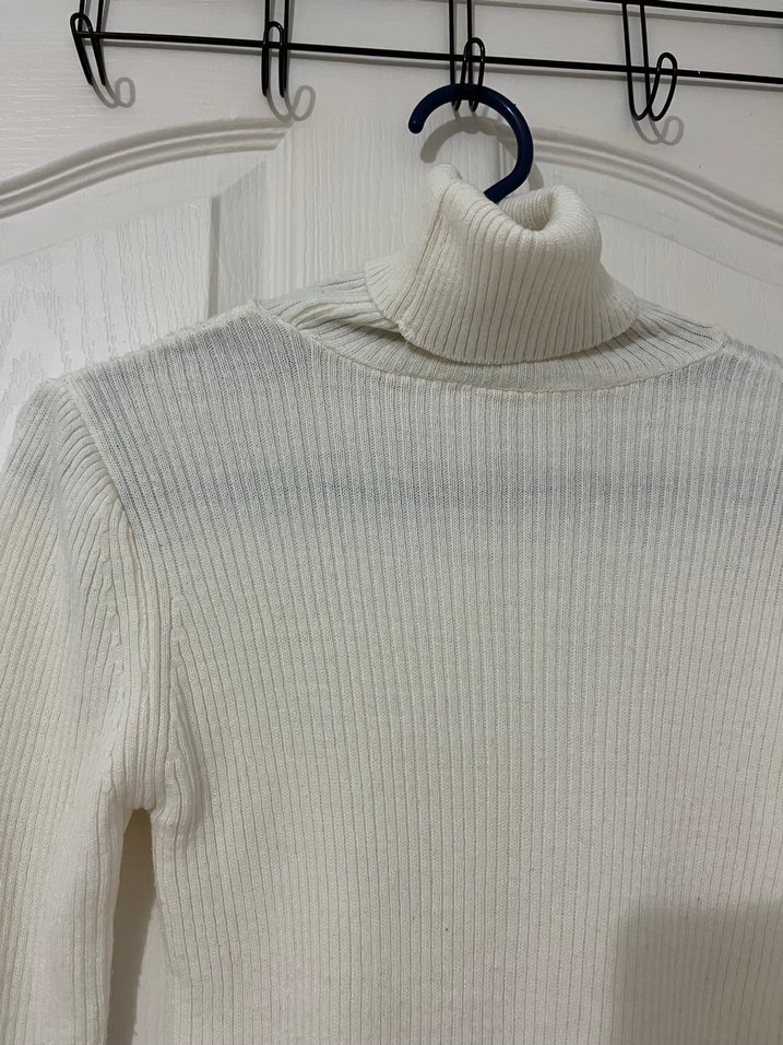 Beyaz Kadın Boğazlı Triko Kazak - Görsel 2