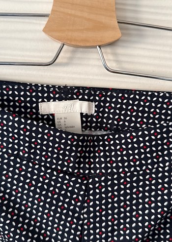 Düğmeli Gri Puantiyeli Kadın Kumaş Pantolon - Görsel 5