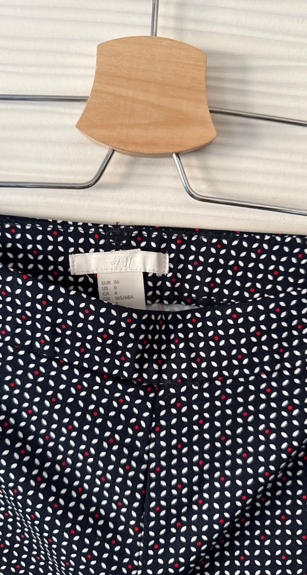 Düğmeli Gri Puantiyeli Kadın Kumaş Pantolon - Görsel 5