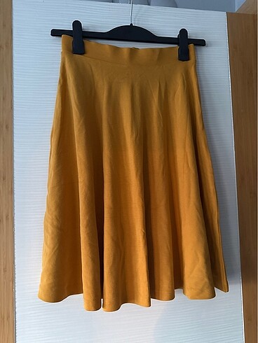 Stradivarius etek