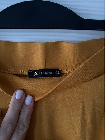 s Beden sarı Renk Stradivarius etek