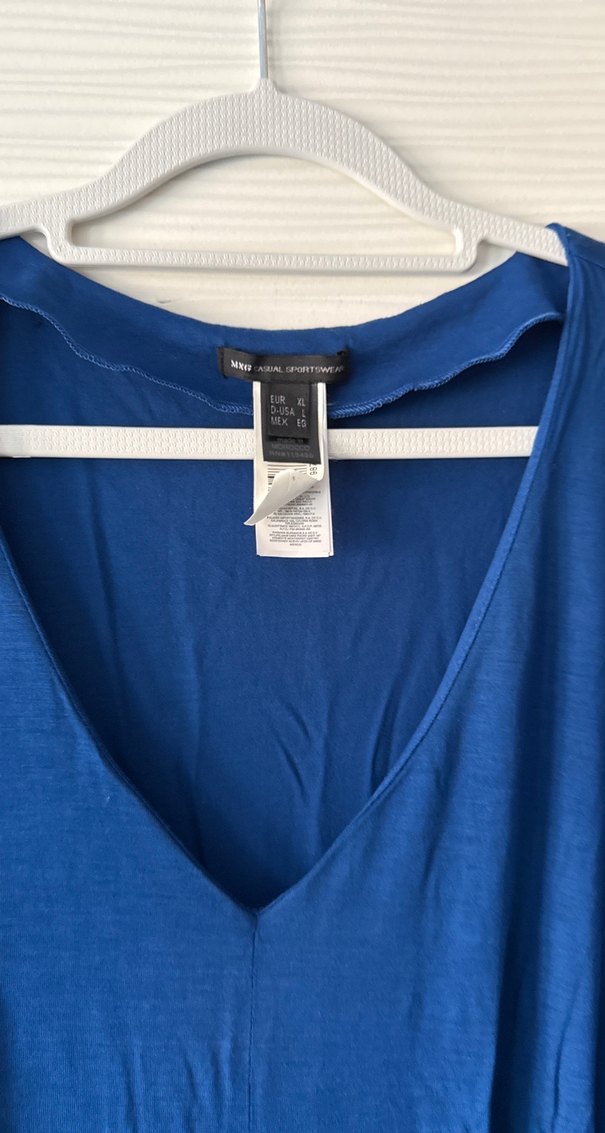 V Yaka Kısa Kollu Midi Elbise - Görsel 4