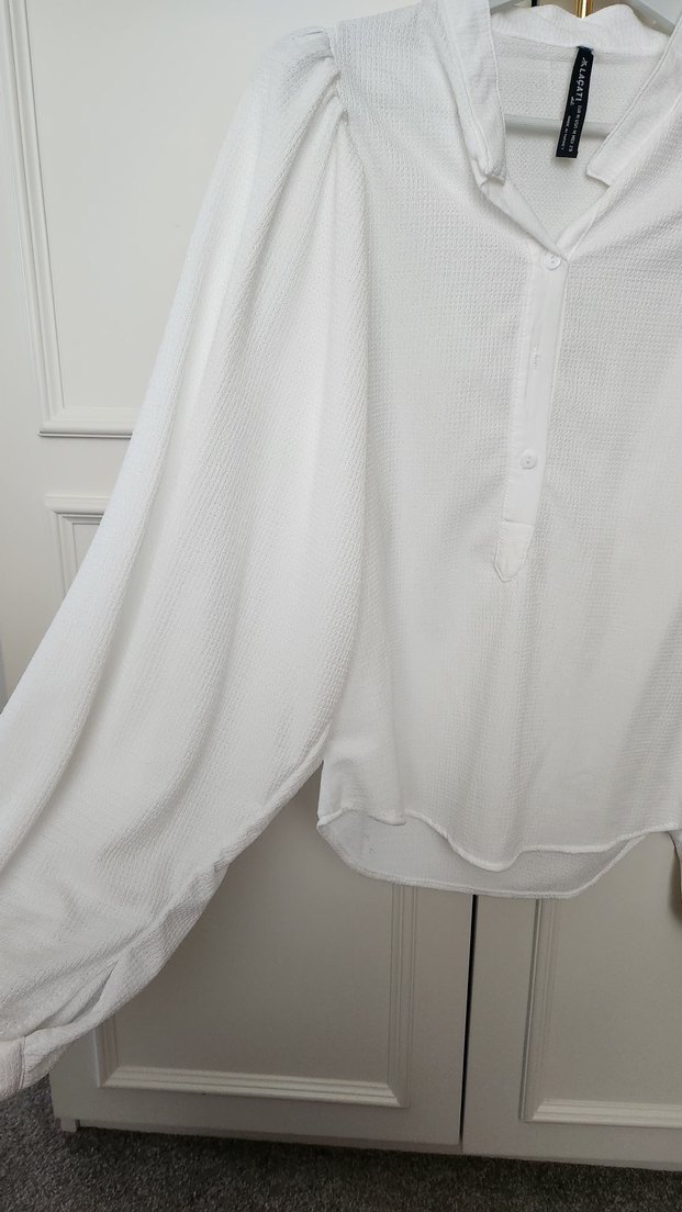 Kadın Beyaz Balon kollu Gömlek - Görsel 3