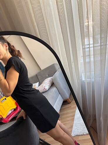 Diğer Önü kedili pullu siyah kısa kollu günlük elbise