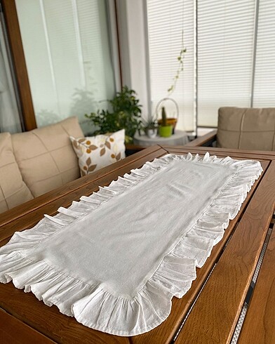 Fırfırlı runner