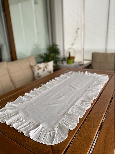 Zara Home Fırfırlı runner